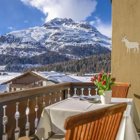 Apartamento Chesa La Sajetta 12 By Interhome