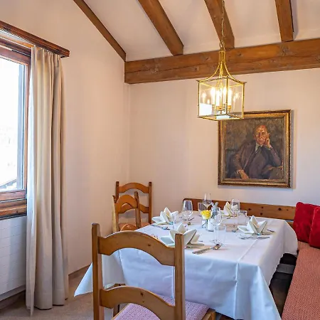 Chesa La Sajetta 12 By Interhome Apartamento Surlej