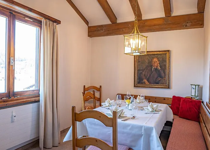 Chesa La Sajetta Apartment Surlej