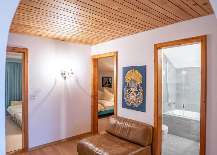 Chesa La Sajetta Apartment *